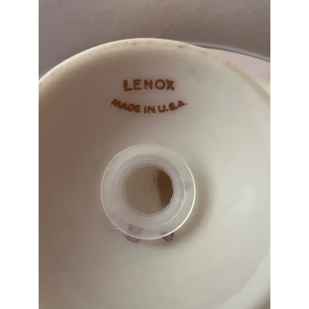 LENOX ESSEX COLLECTION PORCELAIN SALT & PEPPER SHAKERS IVORY AND GOLD